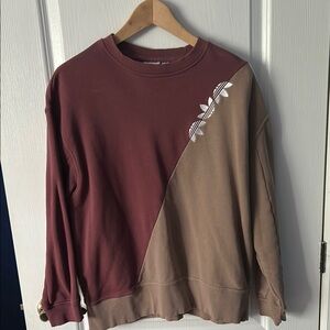 Adidas Two-Tone Sweatshirt in Perfect Condition (Oversized)